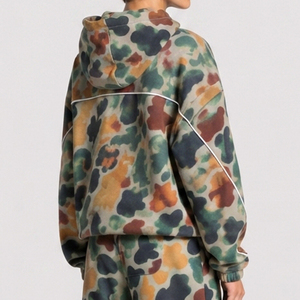 Sudadera con Capucha Oversize para Mujer, Estampado Camuflaje con Líneas en Contraste, Estilo Urbano, Ajuste Holgado, de Algodón Premium y Forro Polar, Casual - Product Image 2