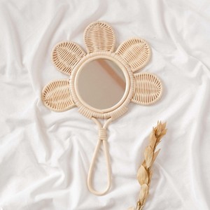 Espejos de mano de ratán al precio más bajo, espejo con mango natural para tocador, decoración de habitación infantil - Product Image 3