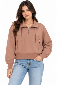 Chaqueta casual de invierno para mujer de poliéster color rosa empolvado con cremallera de un cuarto, cuello alto, capucha ajustable con cordones y bolsillo frontal tipo canguro. - Product Image 1