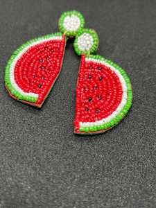 Boucles d'oreilles artisanales en perles en forme de tranches de pastèque, rouge, vert, blanc, bijoux de fête, accessoire de mode pour femme - Product Image 4