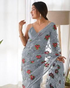 ผ้าซารีตาข่ายลายผีเสื้อสุดหรู – งานปักดิ้นหลากสีพร้อมประดับด้วยหิน - Product Image 2