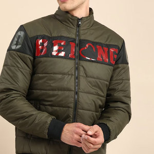 Blouson matelassé vert olive pour homme, col montant, fermeture éclair, imprimé lettres, coupe-vent, style décontracté, rembourrage en polyester - Product Image 4