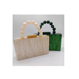 Bolso de mano de resina para mujer, accesorio de moda, bolso de noche de lujo moderno, bolso de resina de alta gama en venta - Product Image 5