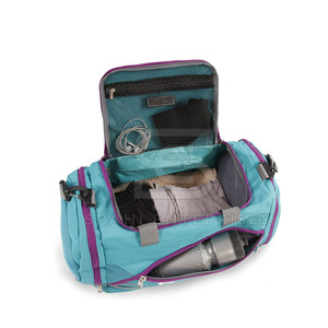 Sacs de sport légers et pliables pour la gym, les voyages de week-end et le rangement quotidien - Product Image 3