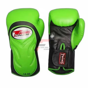 Guantes de Boxeo Muay Thai Profesionales Personalizados Modelo Twins Verde y Negro con Puño Largo, Cierre de Velcro, para Artes Marciales - Product Image 6
