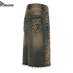 Shorts de Mezclilla Vintage de Alta Calidad con Lavado Desgastado, Apliques de Rayo y Dobladillo sin Rematar, Estilo Y2K Streetwear - Product Image 3