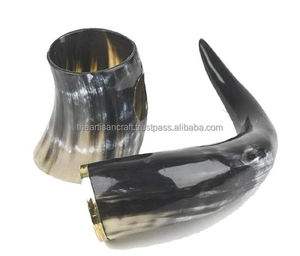 Corne à boire avec support Corne naturelle Chope à bière Style viking rustique Récipient à boire traditionnel avec support de présentation décoratif - Product Image 3