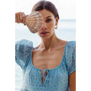 เดรสยาวพิมพ์ลายดอกไม้สไตล์โบฮีเมียนสำหรับผู้หญิง คอวี แขนพอง ทรงปกติ ผ้าฝ้าย 100% ลายมัดย้อม เหมาะสำหรับฤดูร้อนและวันพักผ่อนริมชายหาด - Product Image 2