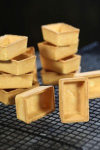 ทาร์ตอบแช่แข็ง ขนมหวานอบกรอบ ทาร์ตไข่อบกรอบ YA04 720 กรัม ส่วนผสมเบเกอรี่ ฮาลาล รับผลิตแบบ OEM/ODM ราคาขายส่ง จัดส่งโดยตรงทั่วโลก - Product Image 3