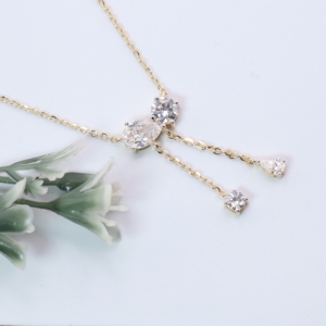 Collar con Colgante de Diamante Cultivado en Laboratorio con Lazo de Oro Amarillo, Corte Pera, Joyería Fina, Regalo para Mujer, TULSIYA JEWELS - Product Image 3