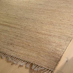 Alfombra de Yute Natural Hecha a Mano con Borlas, Ecológica, Tejida a Mano, Estilo Boho Rústico, para Sala de Estar, Dormitorio, Decoración de Piso - Product Image 3