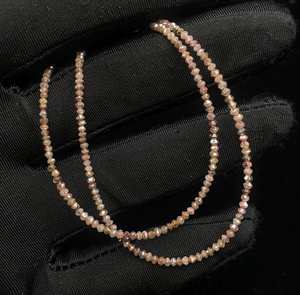 Cuentas facetadas redondas de diamante rojo champán de 1.8-2.4mm, 15 quilates, 15 pulgadas, genuinas, naturales, para pulsera, venta al por mayor, a granel, con brillo. - Product Image 1