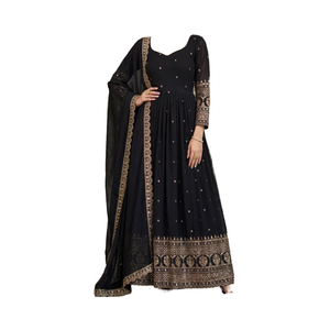 Robe de soirée TENNECY Fox Georgette brodée, style pakistanais moderne, avec broderie traditionnelle, sequins et Zari - Product Image 2