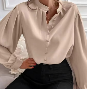 Chemisier en satin et mousseline uni pour femme, col rabattu, élégant, brodé, idéal pour le bureau, collection printemps-été, vente en gros - Product Image 2