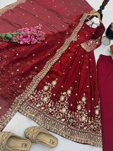 TENNECY Vestido de Mujer para Diwali y Bodas, de Seda Chinon con Bordado de Lentejuelas, Largo hasta el Tobillo, Reversible, de Secado Rápido y Sin Arrugas - Product Image 5