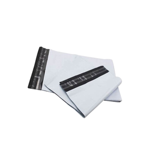 ถุงพลาสติกชีวภาพแบบกำหนดเองที่เป็นมิตรกับสิ่งแวดล้อมพร้อมหูหิ้ว สำหรับธุรกิจขนาดเล็ก ขนส่ง และอุตสาหกรรมด่วนสำหรับรองเท้า - Product Image 4