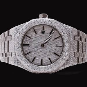 Montre pour homme en acier inoxydable tendance avec diamant moissanite de coupe ronde style hip-hop exclusif et fonction date automatique - Product Image 1