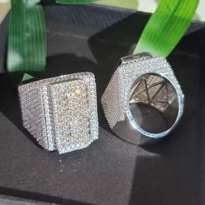 Anillos Cuadrados Iced Out de Plata 925 con Moissanita Engastada en Canal, Joyería Hip Hop Bling para Hombre y Mujer - Product Image 2