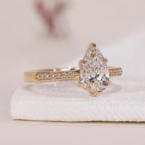 Anillo de Diamantes con Corte de Pera en Oro de 18K para Mujer, Joyería de Compromiso y Propuesta, Disponible a Precio de Mayoreo Razonable - Product Image 4