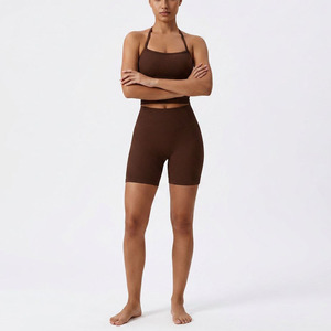 Conjunto de Yoga Sin Costuras Acanalado para Mujer con Logotipo Personalizado, Sujetador Deportivo y Pantalones Cortos de Ciclismo de Cintura Alta, Ropa Deportiva para Gimnasio y Fitness, Venta al por Mayor OEM ODM - Product Image 5