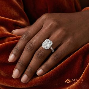 Anillo de Compromiso de Plata Chapado en Oro con Moissanita Corte Esmeralda y Halo para Mujer, Joyería Nupcial Vintage, Regalo de Aniversario - Product Image 5