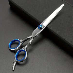 กรรไกรตัดผมมืออาชีพ สแตนเลสสตีล สำหรับใช้ในร้านเสริมสวย ตกแต่งด้วยสีฟ้า - Product Image 6