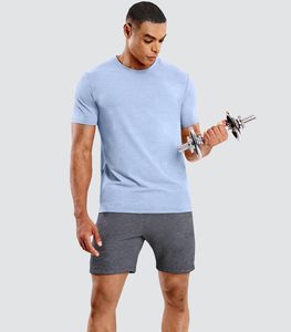 เสื้อยืดผู้ชายสำหรับออกกำลังกาย โพลีเอสเตอร์ 100% แห้งเร็ว ระบายเหงื่อได้ดี คอกลม แขนสั้น เหมาะสำหรับวิ่ง ว่ายน้ำ และออกกำลังกาย - Product Image 3