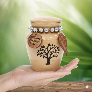 Urne funéraire en bois pour animaux de compagnie, pot commémoratif personnalisé gravé avec l'arbre de vie, vase décoratif de table pour hommage - Product Image 1