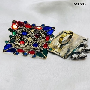 Bague Jawellary pour femmes de meilleure qualité pour mariage disponible au prix le plus bas de l'Inde - Product Image 4