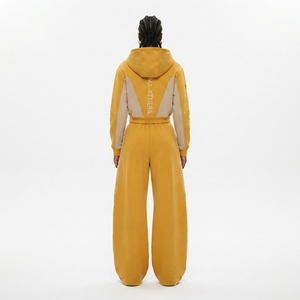 Custom <b>Women</b> Cropped Zip Up Hoodie and Wide Leg <b>Sweatpants</b> Two Piece Contrast Color Rhinestone Tracksuit Set - Product Image 2