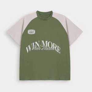 Camiseta Oversize Premium de Streetwear para Hombre con Mangas Raglán en Contraste, Estampado Gráfico Vintage, Moda Urbana Casual, Ajuste Holgado - Product Image 1