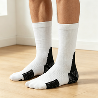 Chaussettes de basketball pour hommes avec semelle épaisse, design en maille respirante, jacquard brodé et évacuation de l'humidité