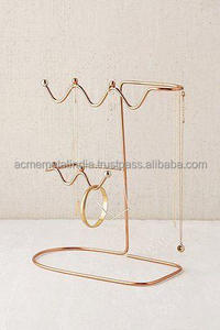 ที่ตั้งโชว์เครื่องประดับหรูหราด้วยเหล็กตัดด้วยเลเซอร์พร้อมพื้นผิวสีดำเงาที่สมบูรณ์แบบสำหรับการจัดระเบียบอุปกรณ์ในห้องนอน - Product Image 2