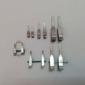 NEMAS CARE INTERNATIONAL Pinces microvasculaires manuelles simples et doubles, à motif en V, instruments chirurgicaux personnalisés CE - Product Image 3