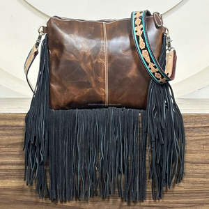 Bolso Bandolera de Cuero Genuino con Flecos, Estilo Bohemio, Hecho a Mano, de Moda, de Gran Venta, con Asa Cruzada y Diseño de Pelo de Vaca - Product Image 6