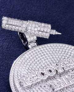 จี้เพชรโมอิสซาไนต์แบบกำหนดเองได้ ผ่านการทดสอบเพชร รูปตัวอักษร VVS  สำหรับทั้งชายและหญิง  ทำจากเงินแท้ 925 ชุบโรเดียมอย่างดี ทันสมัย - Product Image 2