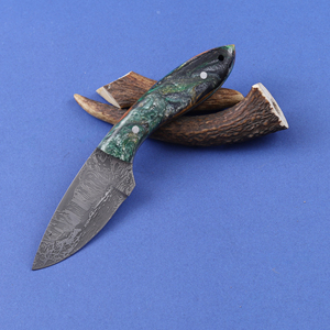 Cuchillo de caza OEM personalizado con hoja fija de acero 12C27 grabado al ácido, mango de resina de grado industrial y diseño Drop Back Skinner - Product Image 3