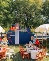 Ensemble de chaise et de table pour enfants en rotin fait main, vibrant - Meubles amusants, écologiques et robustes pour la salle de jeux des enfants