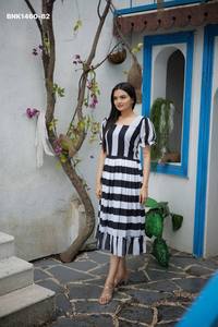 Colección de Vestidos Midi con Mangas Abullonadas de Georgette Sintética con Estampado Digital, de Fabricante de India - Product Image 5