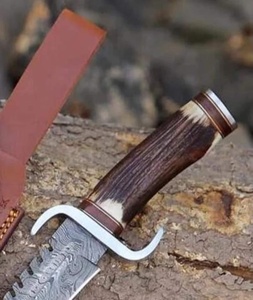 Cuchillo de caza Drop Point con hoja de acero de Damasco, borde dentado y mango de asta de ciervo, cuchillo de supervivencia para exteriores - Product Image 6