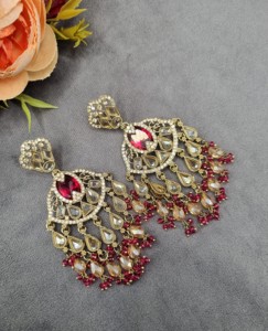 Boucles d'oreilles pendantes ethniques ovales en pierres précieuses pour femmes, plaqué or antique, style designer, pour fêtes traditionnelles, vente en gros - Product Image 3