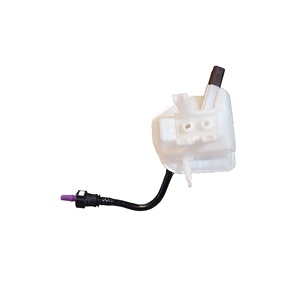 Réservoir de liquide de frein 4635A6 pour Peugeot 307 308 408 Citroën C4 avec tuyau - Product Image 3