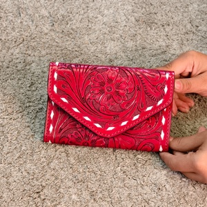 กระเป๋าสตางค์ผู้หญิงหนังแท้สไตล์วินเทจกันน้ำป้องกันการโจรกรรมของขวัญส่วนบุคคลฝาครอบคลัทช์ทำด้วยมือจำนวนมาก - Product Image 1