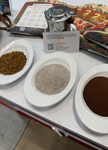 100% Pure High <b>Caffeine</b> Spray Dried Bulk Instant Coffee Extract Powder Soluble <b>Raw</b> <b>Material</b> Bulk Instant Coffee Powder An Thai - Product Image 2