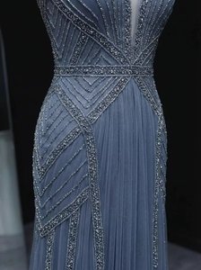 Vestido de Noche Opulento con Bordado de Perlas y Conchas, Silueta de Sirena, Manga Capa, Largo hasta el Suelo, para Eventos de Lujo - Product Image 3