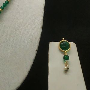 Minimalist Emerald <b>Green</b> <b>Bead</b> <b>Necklace</b> Set Gold Plated Round Pendant Elegant Daily Festive Fashion Jewelry for Women Wholesale - Product Image 3