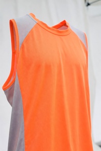 Camiseta sin mangas básica de corte holgado, perfecta para usar en capas, para descansar, actividades diarias, comodidad de verano, tela transpirable y ajuste informal. - Product Image 4