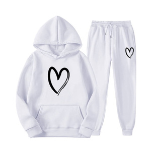 Survêtement à capuche personnalisé pour femmes, tissu extensible respirant, coupe classique, vêtements de sport pour l'entraînement, la course à pied et le jogging en hiver - Product Image 2