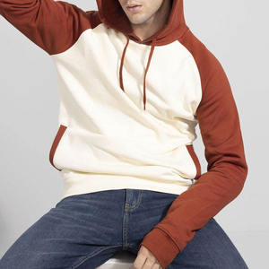 Sudadera con Capucha Corta de Estilo Urbano, Personalizada con Bloques de Color y Parches, 100% Algodón Francés, para Hombre - Product Image 4