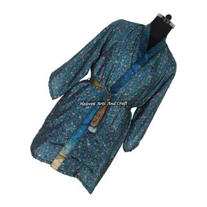 KS011 Kimono vintage de seda tipo sari para mujer, hermosa bata hecha a mano con bolsillos y cinturón, diseño navideño - Product Image 6
